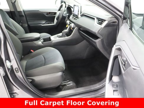 Used 2024 Toyota RAV4 LE image 33
