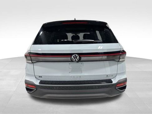 New 2026 Volkswagen Taos SE AWD/4WD image 5