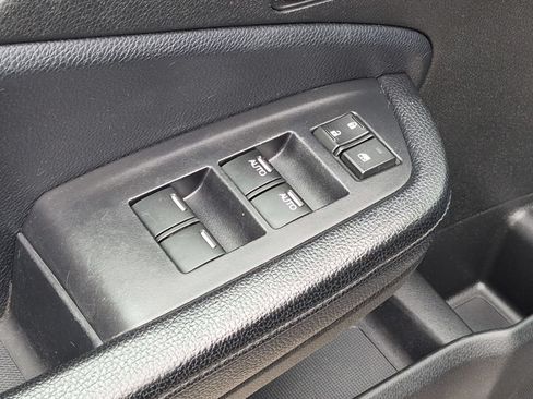 Used 2017 Honda Pilot Touring image 11