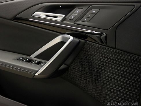 Used 2026 BMW X2 xDrive28i image 23