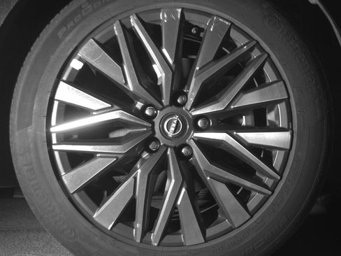 Used 2025 Nissan Altima 2.5 SV FWD image 13