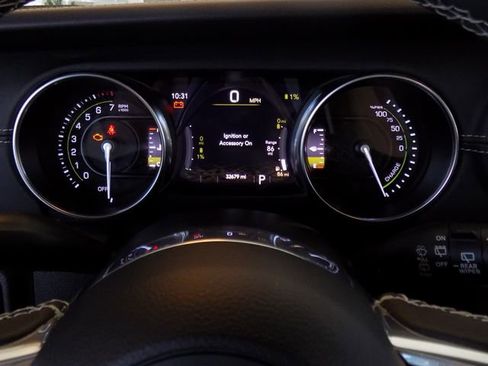 Used 2023 Jeep Wrangler Unlimited Sahara w/ Cold Weather Group image 15