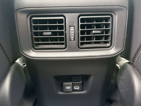 Used 2023 Toyota RAV4 Limited AWD/4WD image 18