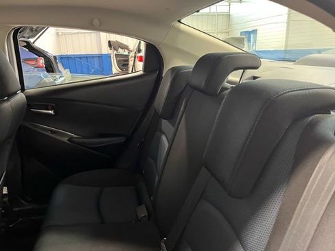 Used 2017 Toyota Yaris iA image 17