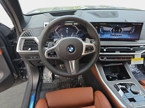 New 2026 BMW X5 xDrive40i w/ M Sport Package AWD/4WD image 16