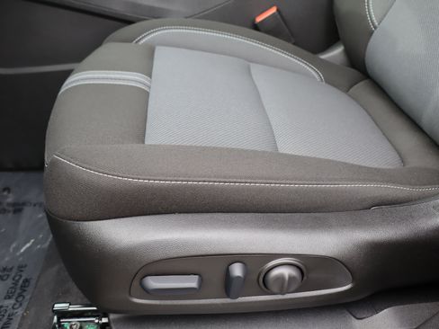 Certified 2026 Chevrolet Blazer LT w/ Convenience Package image 16