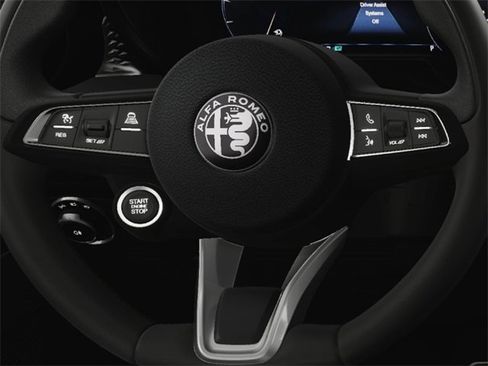 New 2025 Alfa Romeo Tonale image 25