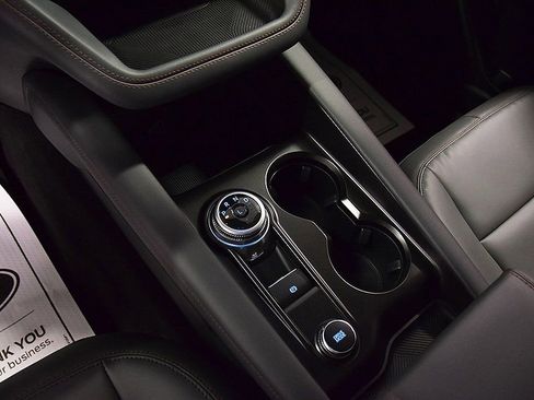 New 2026 Ford Explorer Active w/ Active Comfort Package image 24