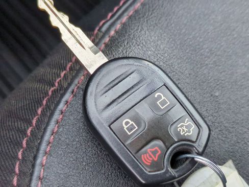 Used 2012 Ford Edge SEL image 33