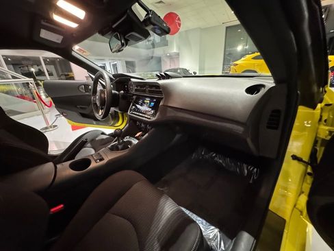 Used 2024 Nissan Z Sport w/ Floor Mat Package image 30