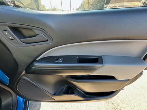 Used 2022 Chevrolet Colorado W/T w/ Custom Special Edition image 20