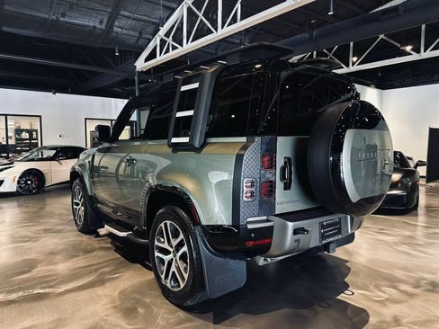 Used 2024 Land Rover Defender 90 X-Dynamic SE AWD/4WD image 3