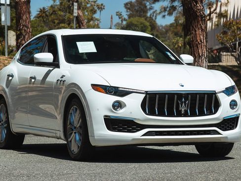 Used 2022 Maserati Levante GT image 9