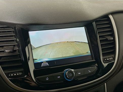 Used 2019 Chevrolet Trax LT image 14