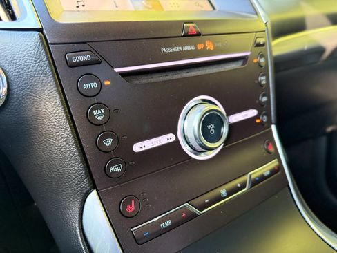 Used 2019 Ford Edge Titanium AWD/4WD image 32