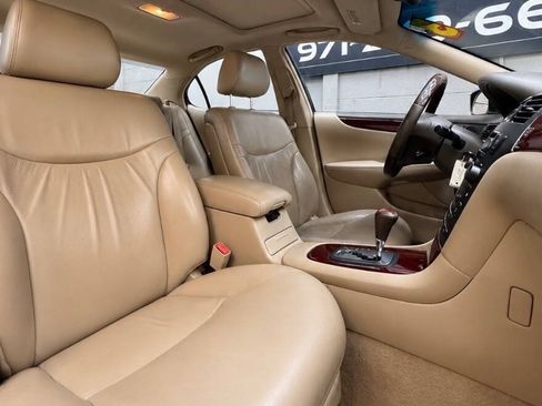 Used 2003 Lexus ES 330 FWD image 13