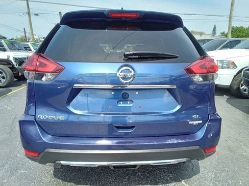 Used 2018 Nissan Rogue SL image 6