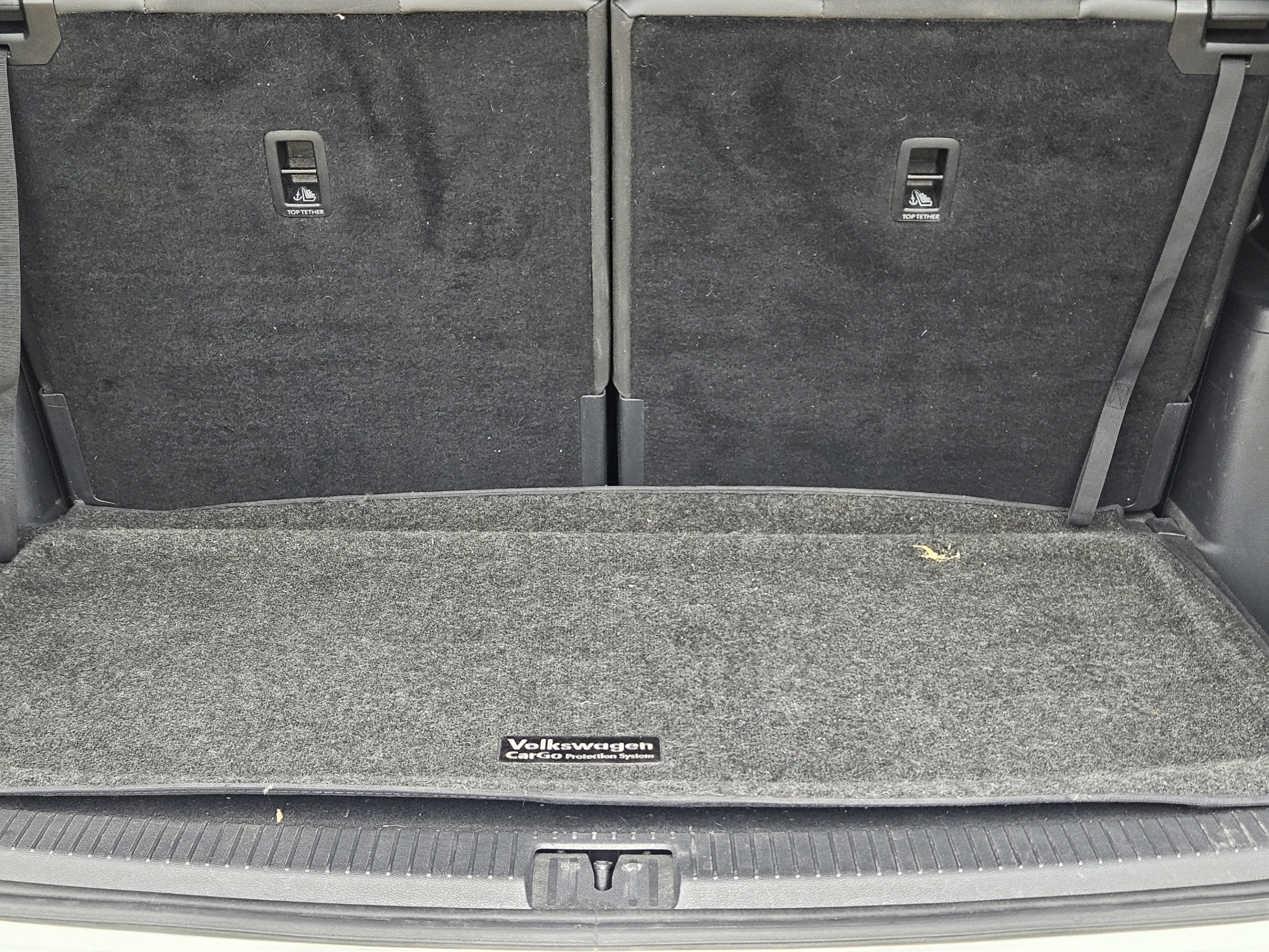 Used 2024 Volkswagen Atlas SE w/ Panoramic Sunroof Package FWD image 23