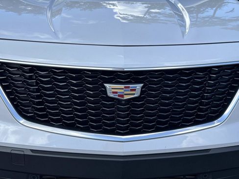 Used 2021 Cadillac XT4 Sport w/ Enhanced Visibility Package FWD image 8