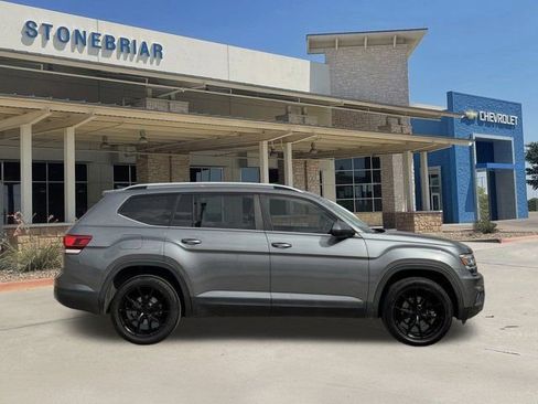 Used 2018 Volkswagen Atlas SE image 4
