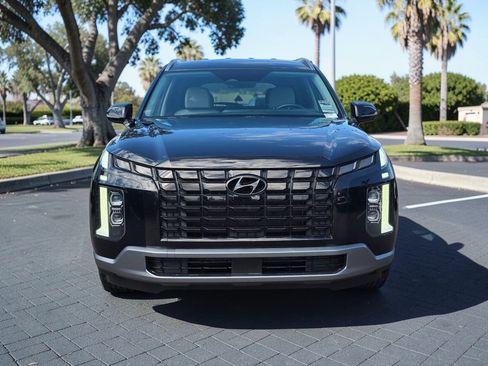 Used 2023 Hyundai Palisade SEL image 3