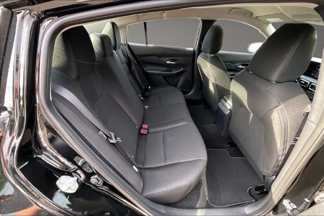 New 2027 Nissan Sentra S w/ S Cold Weather Package FWD image 10