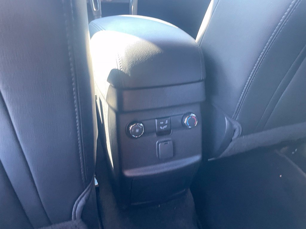 Used 2017 Ford Explorer XLT w/ Equipment Group 202A FWD image 26