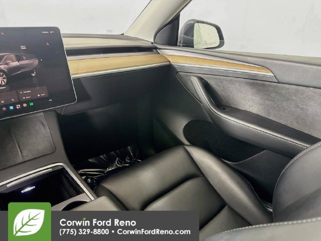 Used 2023 Tesla Model Y AWD image 25