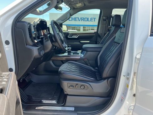 Used 2025 Chevrolet Silverado 1500 RST AWD/4WD image 24
