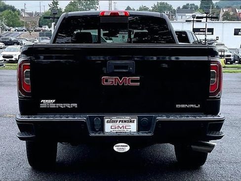 Used 2017 GMC Sierra 1500 Denali w/ Denali Ultimate Package AWD/4WD image 7