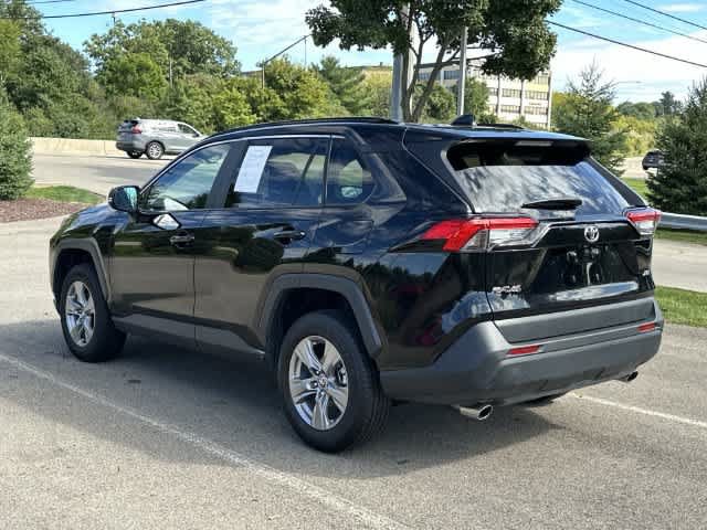 Used 2025 Toyota RAV4 XLE FWD image 29