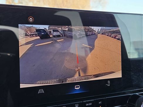 Used 2024 Chevrolet Colorado W/T w/ WT Convenience Package II image 16