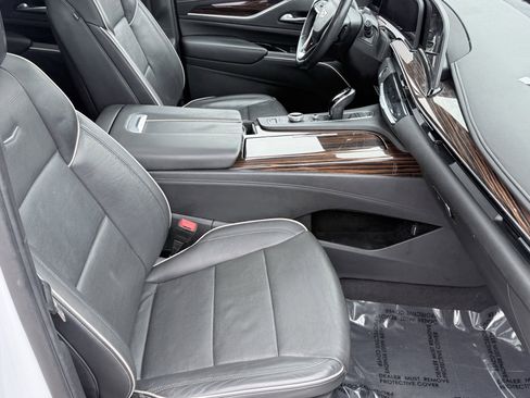 Used 2023 Cadillac Escalade Premium Luxury RWD image 53