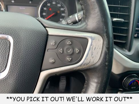 Used 2020 GMC Acadia SLE FWD image 17