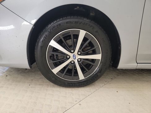 Used 2019 Subaru Impreza 2.0i Premium image 10
