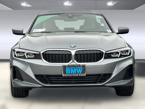 Used 2025 BMW 330i Sedan w/ Premium Package image 5
