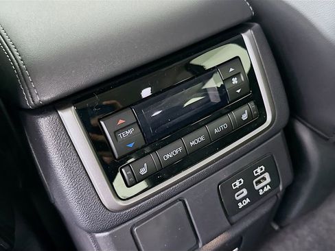 New 2026 Subaru Ascent Limited image 33