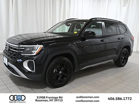 Used 2024 Volkswagen Atlas Peak Edition SEL AWD/4WD image 1