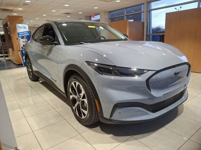 New 2024 Ford Mustang Mach-E Select w/ Comfort Package Lite