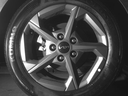 Used 2025 Kia K4 LXS image 15