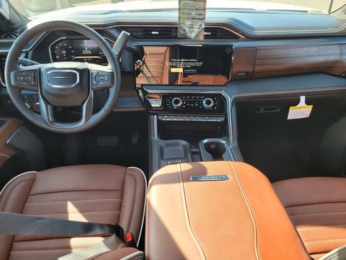 New 2026 GMC Sierra 2500 Denali Ultimate w/ Max Trailering Package image 10