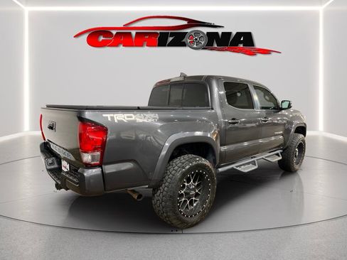 Used 2016 Toyota Tacoma SR image 3