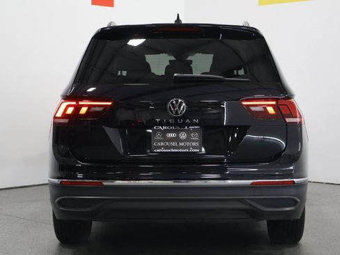 Used 2024 Volkswagen Tiguan S image 11