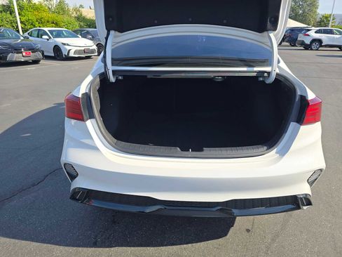 Used 2024 Kia Forte GT-Line w/ GT-Line Premium Package image 16