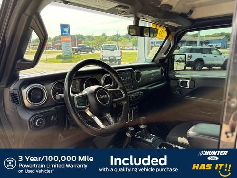 Used 2023 Jeep Wrangler Unlimited Sahara w/ Cold Weather Group AWD/4WD image 2