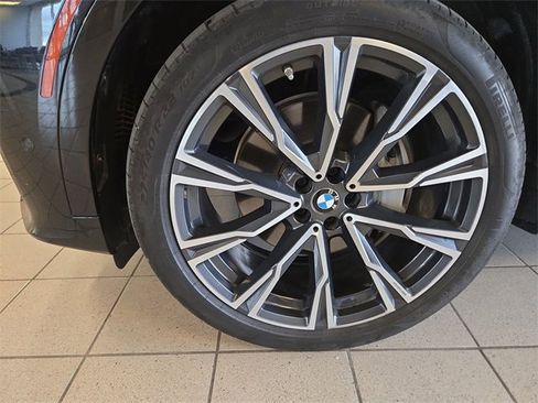 Used 2019 BMW X7 xDrive50i w/ M Sport Package image 10