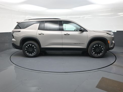 New 2026 Chevrolet Traverse Z71 w/ Driver Confidence Package image 2