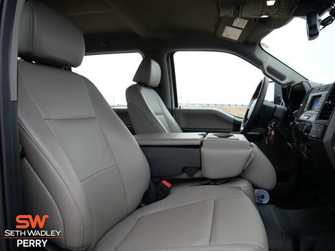 Used 2022 Ford F450 XL w/ Power Equipment Group image 12