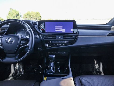 Certified 2025 Lexus ES 300h w/ Accessory Package (Z2) FWD image 13