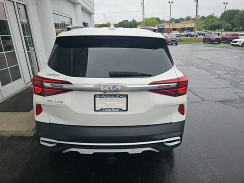 Used 2023 Kia Seltos S AWD/4WD image 5